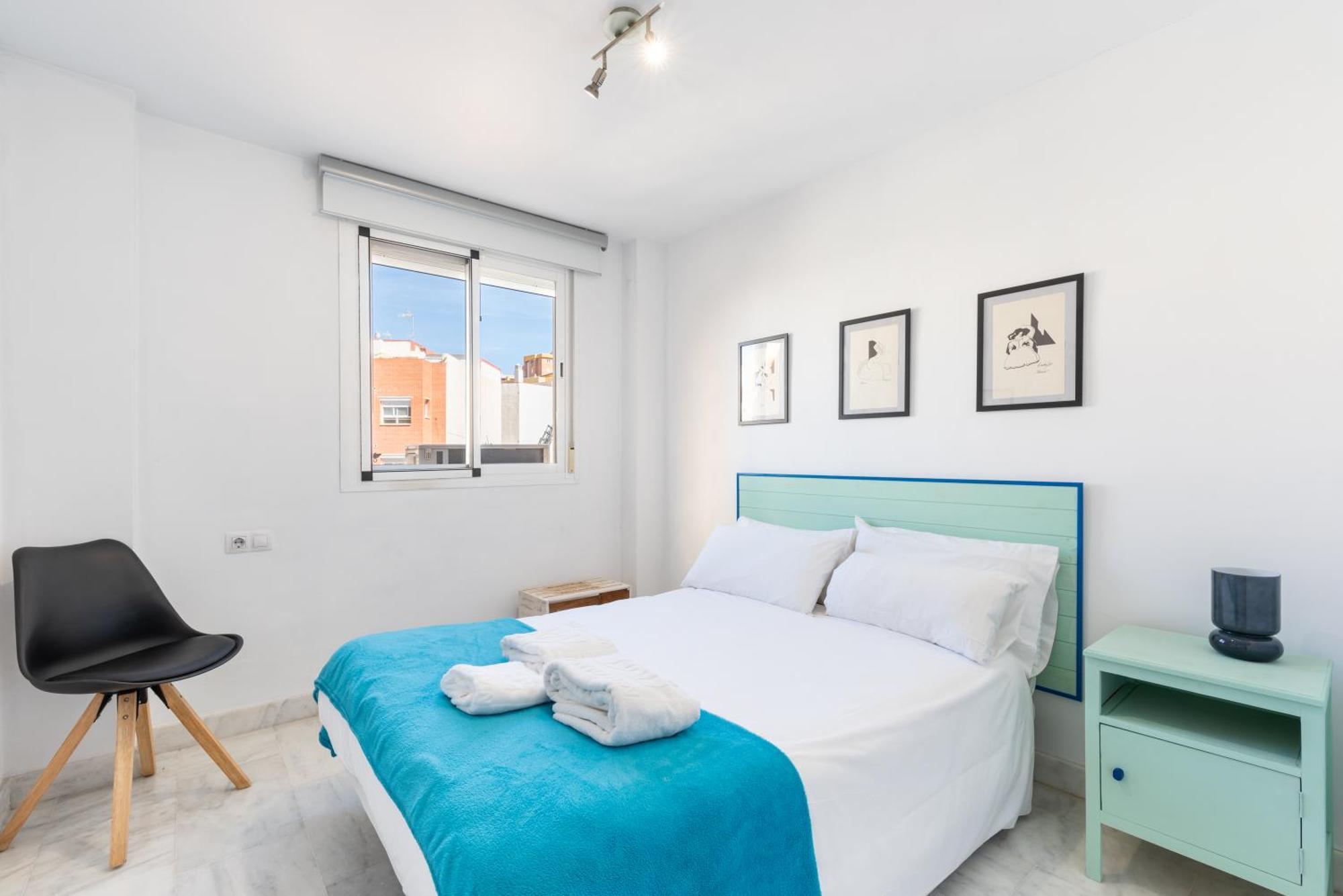 Wintowinrentals Quiet Apartment, Good Location, Free Parking マラガ エクステリア 写真