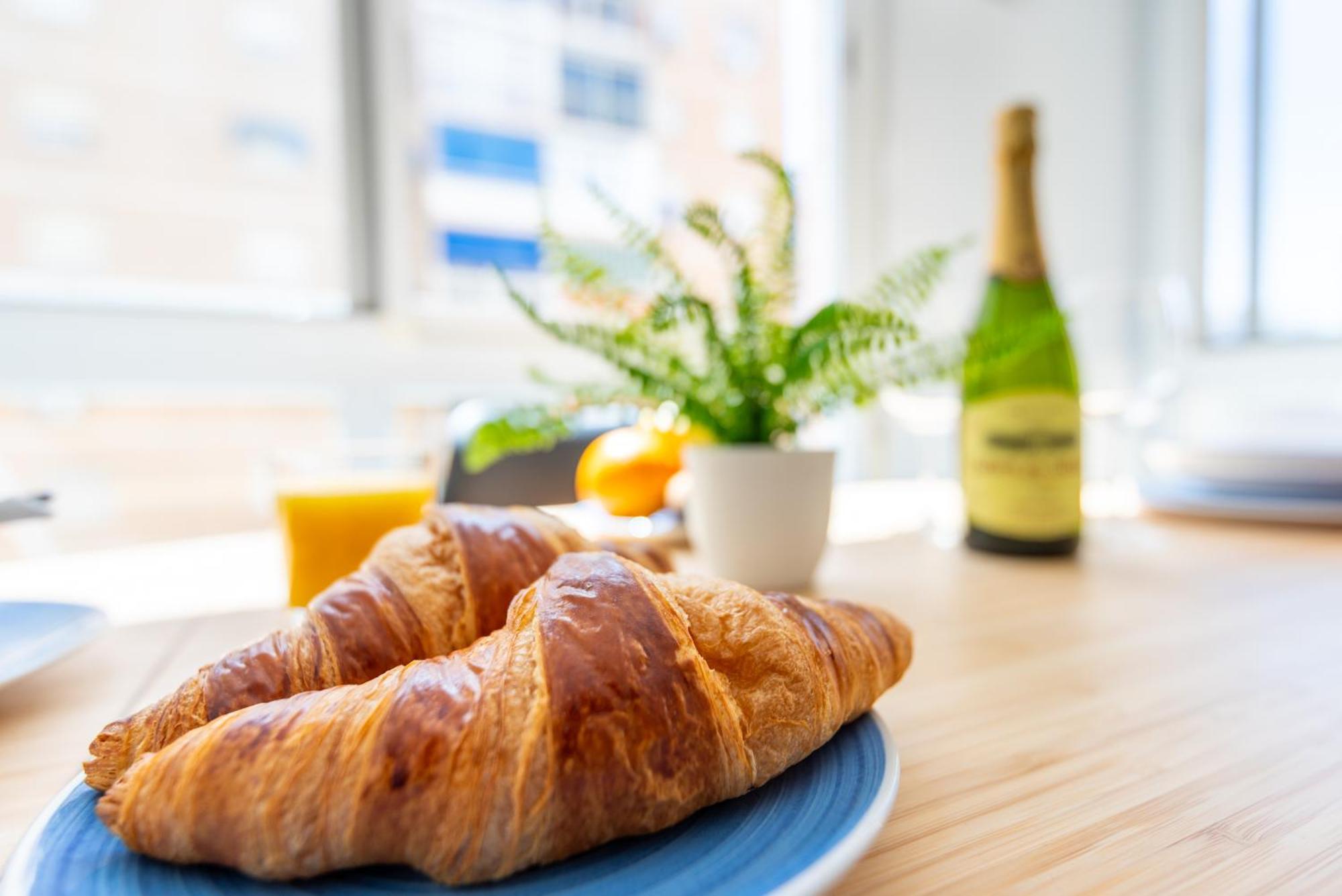 Wintowinrentals Quiet Apartment, Good Location, Free Parking マラガ エクステリア 写真